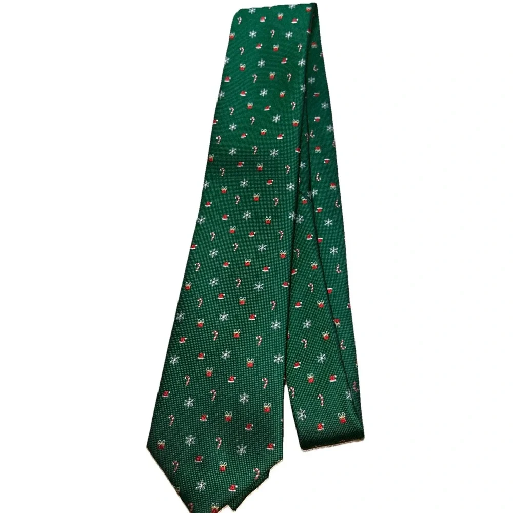 Club Room Silk Blend Christmas Tie Candy Canes Snowflakes Santa Hat Presents 59